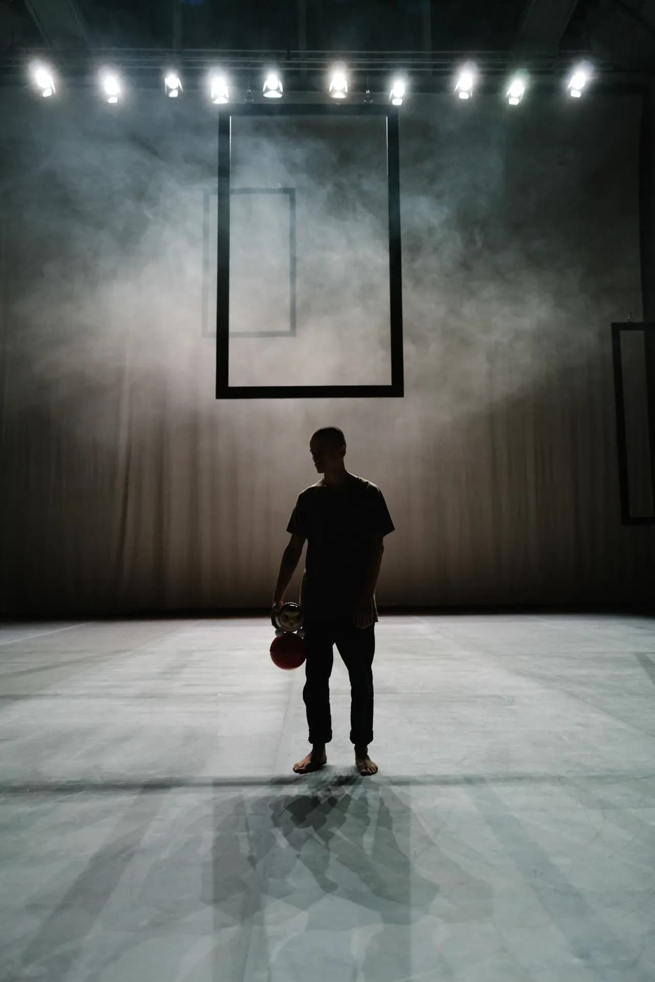 Alexander Miller in Layover Tanzperformance Hellerau Dresden, Tanzfotografie von Carsten Beier