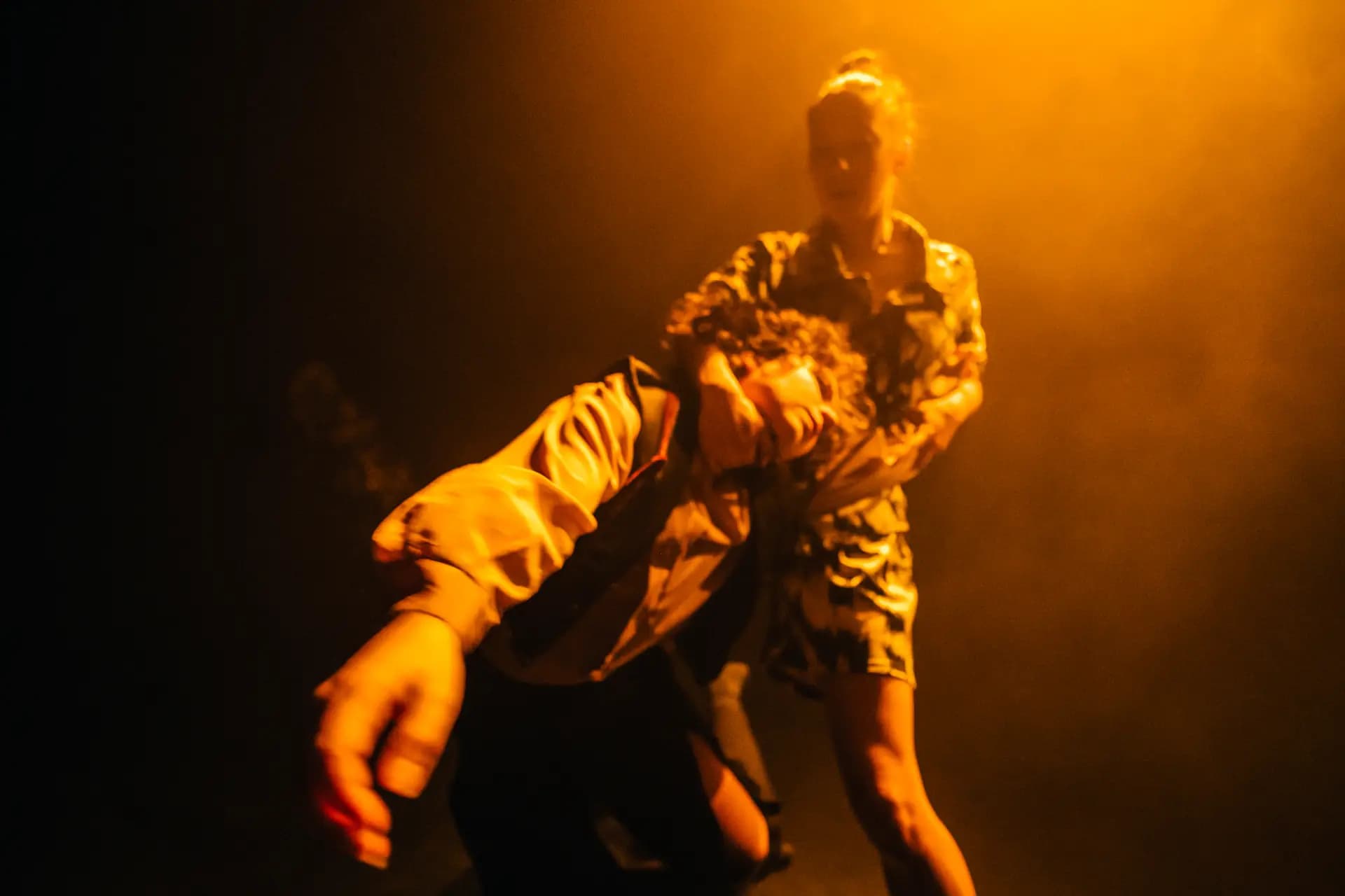 Dramatische Lichtinszenierung bei Demise II in Hellerau Dresden – Kunstfotografie von Carsten Beier