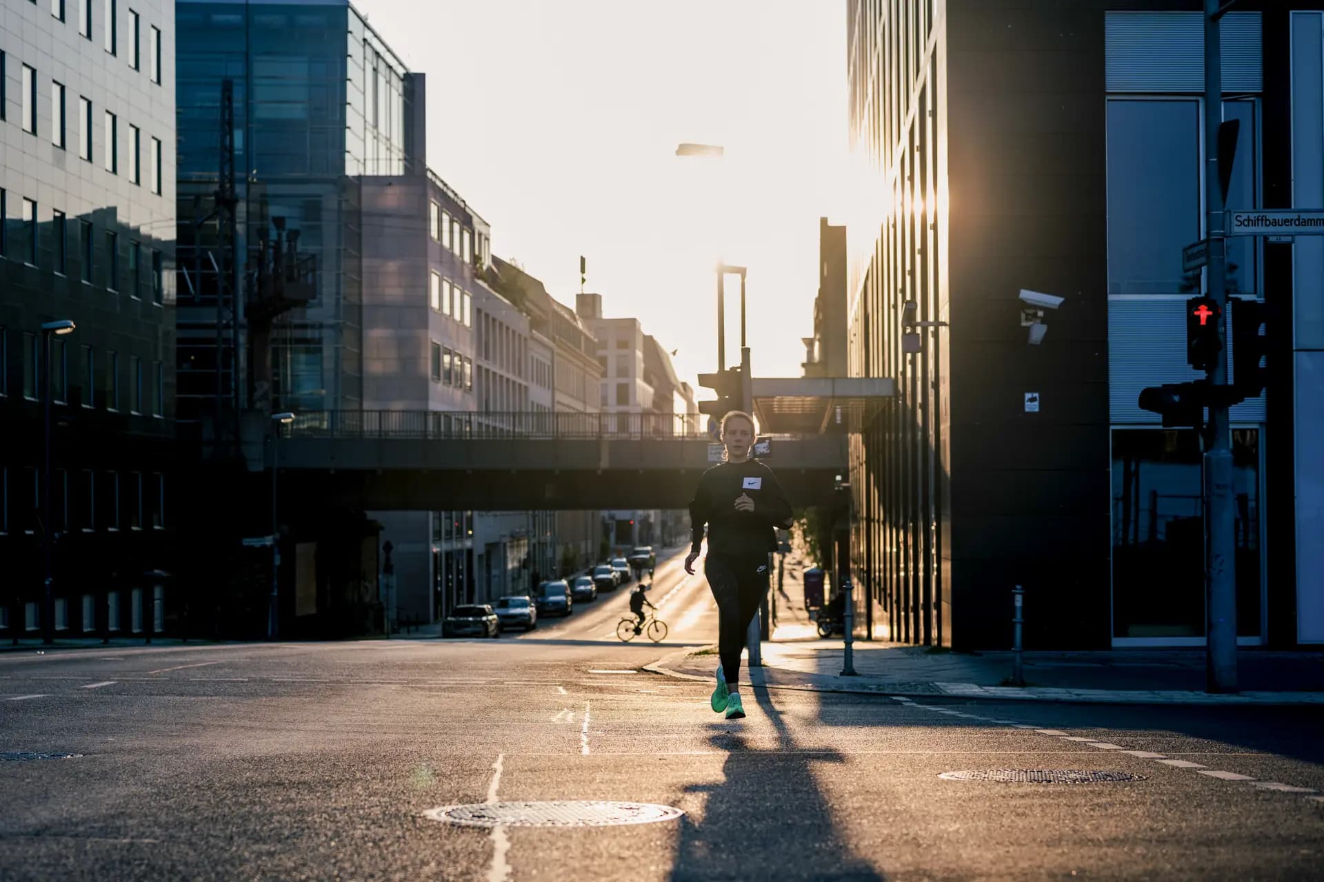 Heidrun und Valentin Pfeil beim gemeinsamen Lauftraining in Berlin von Carsten Beier