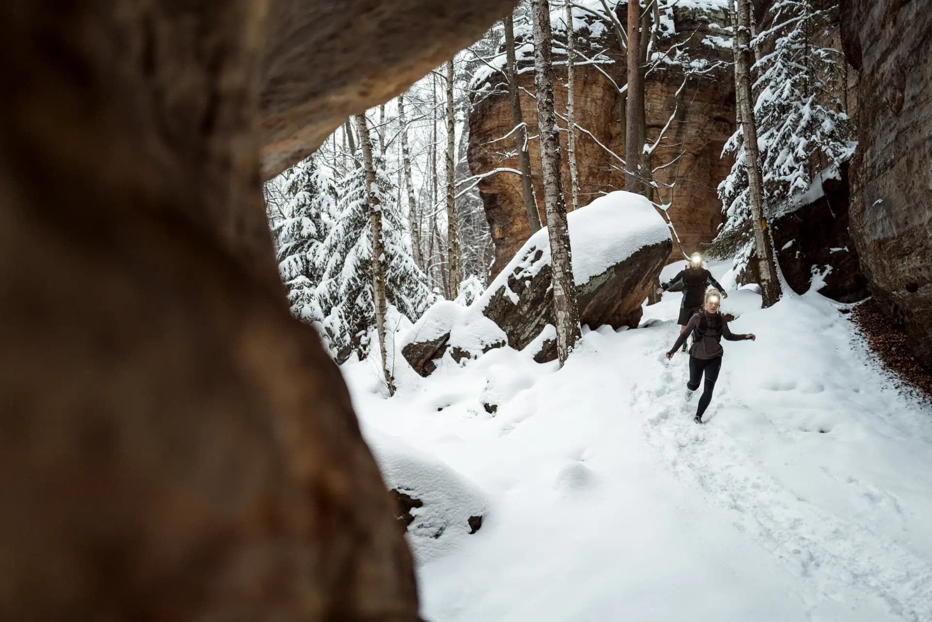 Panorama-Trailrunning in der Sächsischen Schweiz mit ON Cloudultra, Sportfotografie Carsten Beier