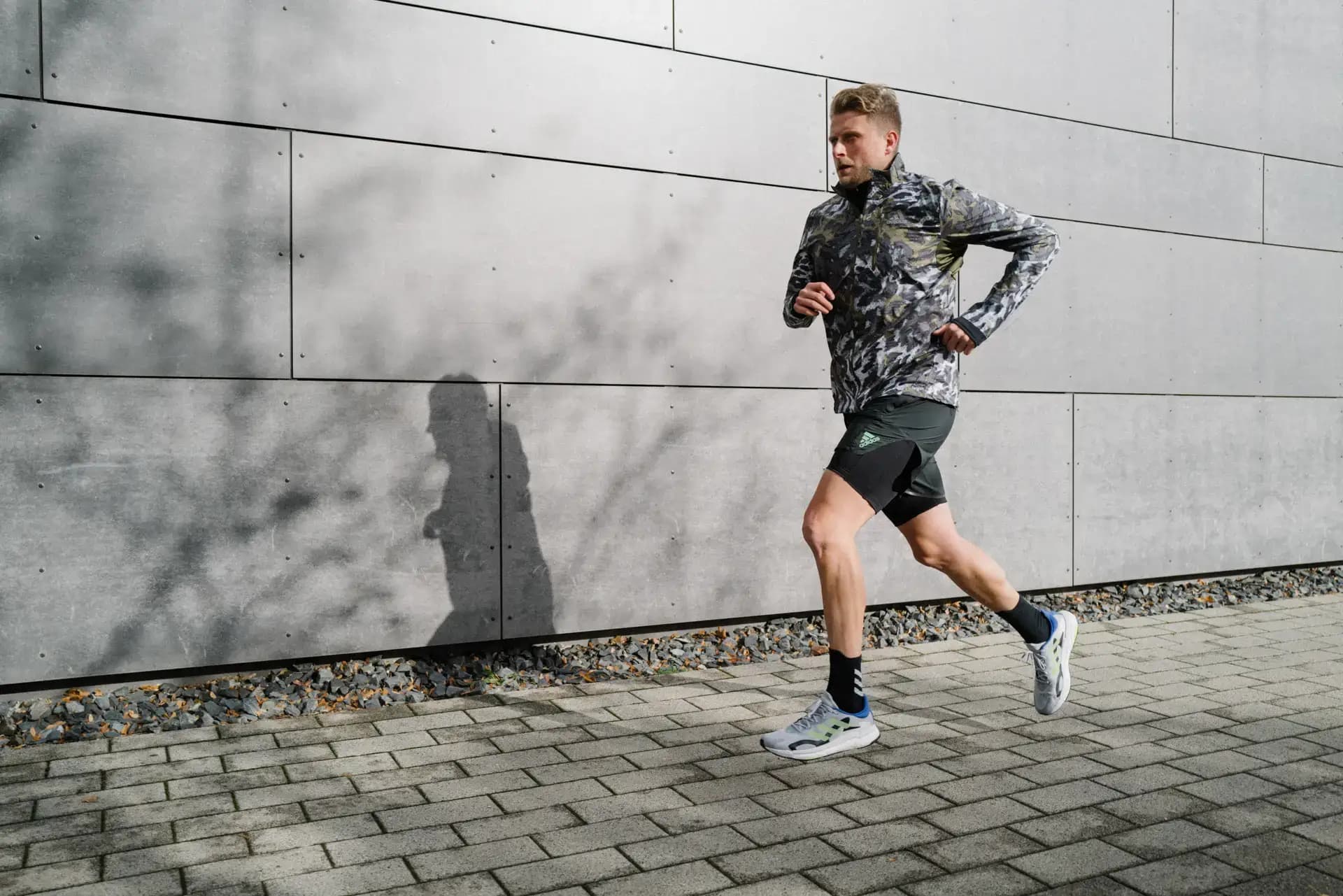 Winter Running Kampagne mit Jan Lau für Adidas und Kellersports in Dresden von Carsten Beier