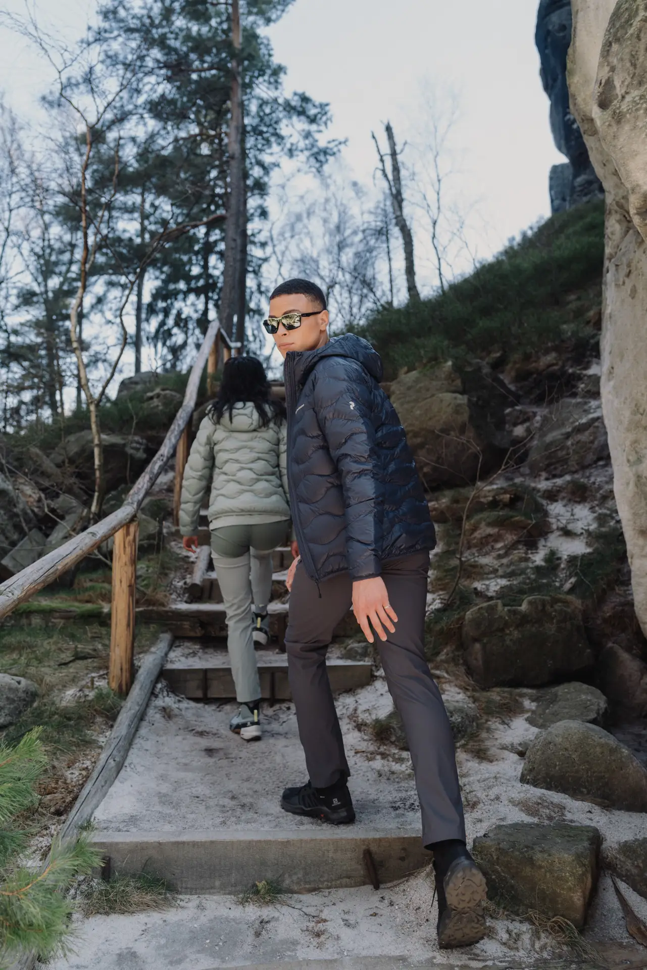 Wanderszene aus der Peak Performance Kampagne für KELLER x